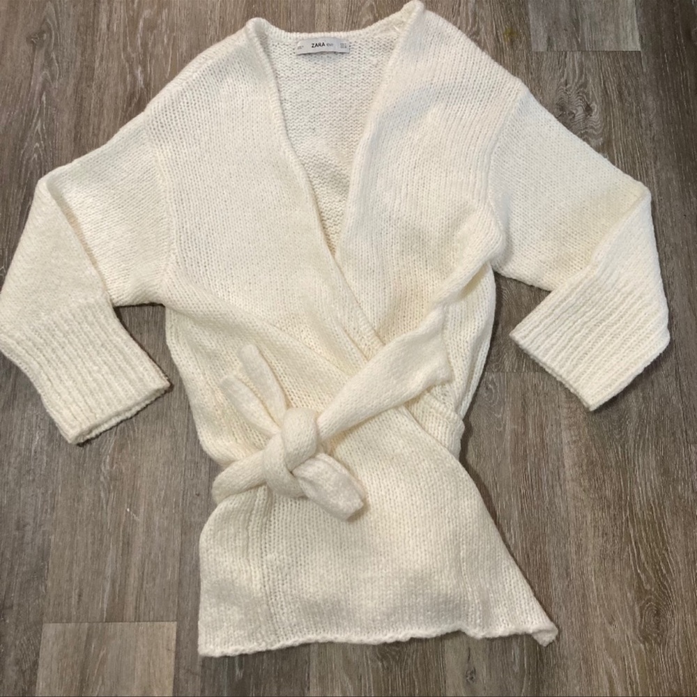 Zara knit sweater wrap front cream size M